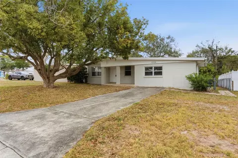 1304 Tuscola St, Clearwater, FL 33756