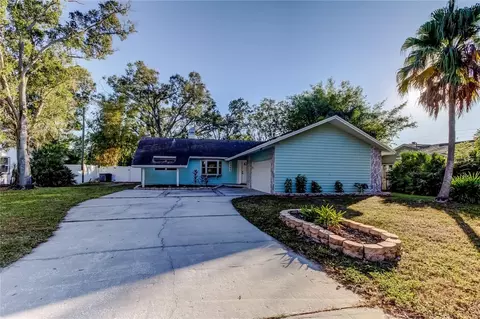 9466 127th Ave, Largo, FL 33773