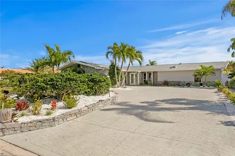 350 N Julia Cir, Saint Pete Beach, FL 33706