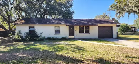 3011 Laurel Ln, Plant City, FL 33566