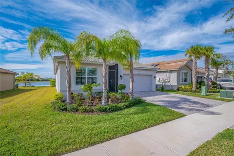 4878 Avila Lakes Dr, Wimauma, FL 33598