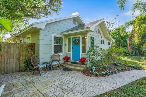 2714 52nd St S, Gulfport, FL 33707