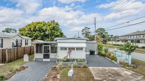 2453 Santiago Dr, Holiday, FL 34690