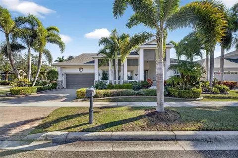 5517 Merritt Island Dr, Apollo Beach, FL 33572