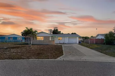 7608 Redcoat Ave, Port Richey, FL 34668