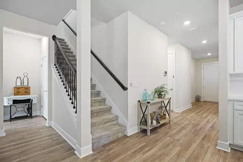 Entry Way - 12945 Brookside Moss Dr, Riverview, FL 33579 photo 2 of 4