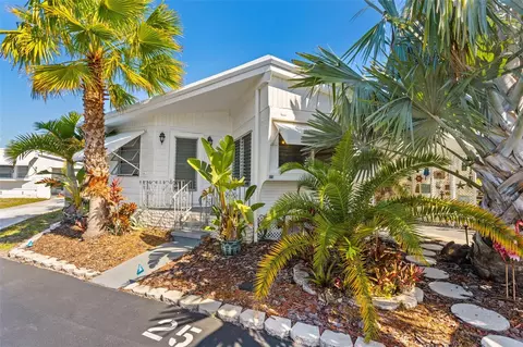 4851 W Gandy Blvd #B2L25, Tampa, FL 33611