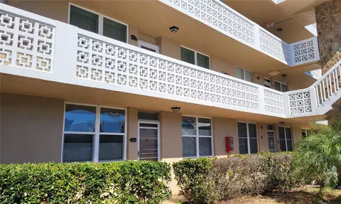 4915 Bay St NE #334, Saint Petersburg, FL 33703