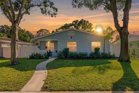 828 89th Ave N, Saint Petersburg, FL 33702