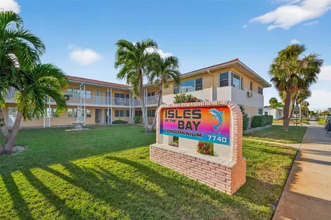 7740 Boca Ciega Dr #201, Saint Pete Beach, FL 33706