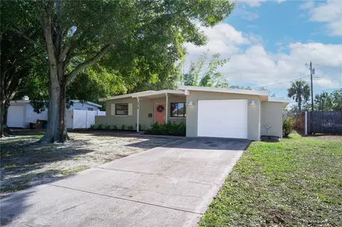 474 Dawson Ave NE, Saint Petersburg, FL 33703