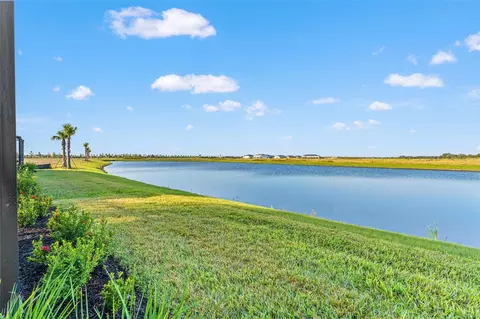 2126 Sylvester Palm Ln, Bradenton, FL 34212