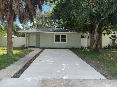 1493 Cleveland St, Clearwater, FL 33755