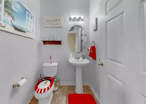 Bath - 5457 Sandy Shell Dr, Apollo Beach, FL 33572 photo 1 of 5