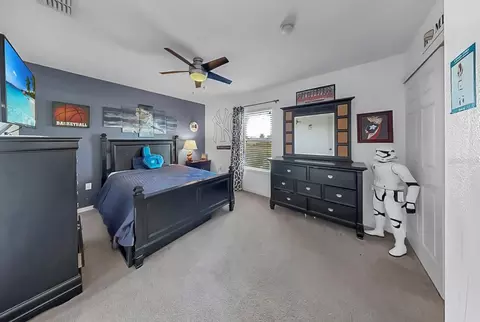 Bedroom - 5457 Sandy Shell Dr, Apollo Beach, FL 33572 photo 5 of 7