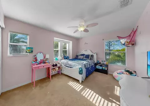 Bedroom - 5457 Sandy Shell Dr, Apollo Beach, FL 33572 photo 7 of 7
