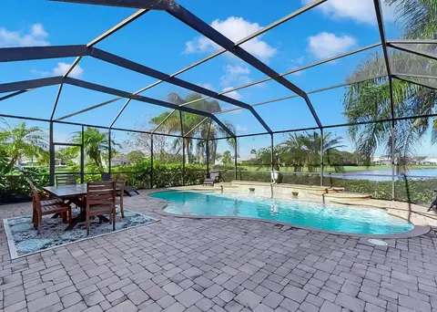Exterior - 5457 Sandy Shell Dr, Apollo Beach, FL 33572 photo 9 of 12