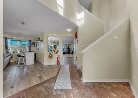 Entry Way - 5457 Sandy Shell Dr, Apollo Beach, FL 33572 photo 2 of 4