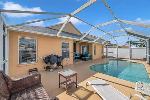 Exterior - 12308 Adventure Dr, Riverview, FL 33579 photo 8 of 15