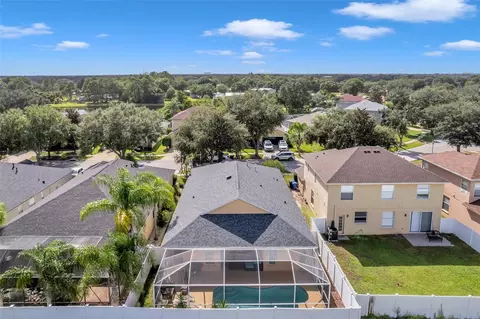 View/Area - 12308 Adventure Dr, Riverview, FL 33579 photo 4 of 5