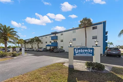 350 79th Ave N #332, Saint Petersburg, FL 33702