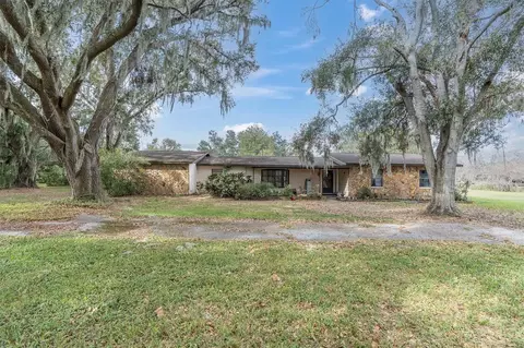 4203 Stanley Rd, Plant City, FL 33565