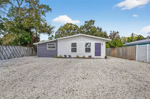 2547 Loma Linda St, Sarasota, FL 34239