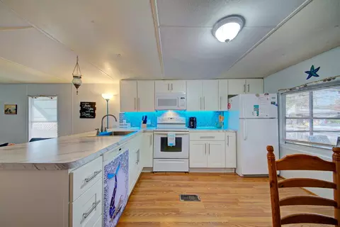 6427 W Richard Dr, Weeki Wachee, FL 34607 photo 12