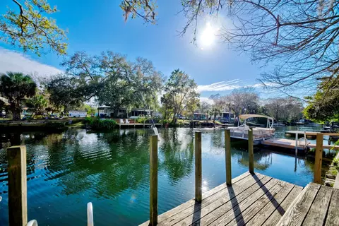 6427 W Richard Dr, Weeki Wachee, FL 34607 photo 2
