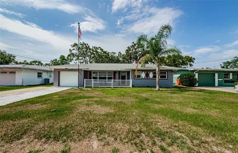 2263 Curtis Dr N, Clearwater, FL 33764
