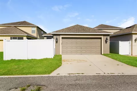 12022 Streambed Dr, Riverview, FL 33579