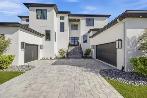 4815 W Sunset Blvd, Tampa, FL 33629