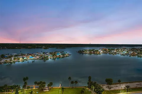 17920 Gulf Blvd #1801, Redington Shores, FL 33708