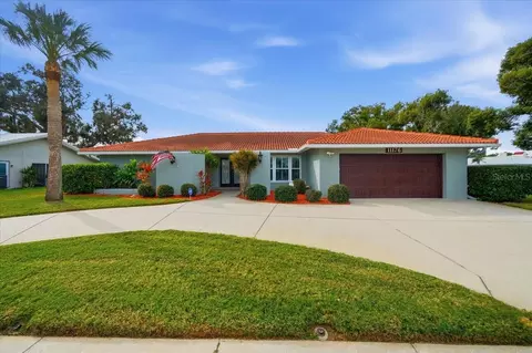 11176 Hammock Dr, Largo, FL 33774