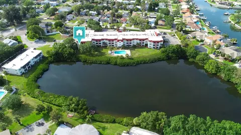 1860 Massachusetts Ave NE #224, Saint Petersburg, FL 33703