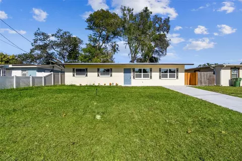 2133 W Rambla St, Tampa, FL 33612