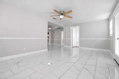 Living - 440 L B Brown Ave S, Bartow, FL 33830 photo 4 of 9