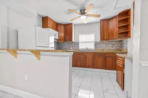 Kitchen - 440 L B Brown Ave S, Bartow, FL 33830 photo 1 of 3