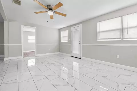 Living - 440 L B Brown Ave S, Bartow, FL 33830 photo 3 of 9