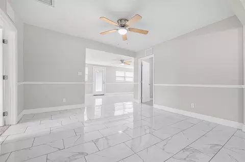 Living - 440 L B Brown Ave S, Bartow, FL 33830 photo 6 of 9