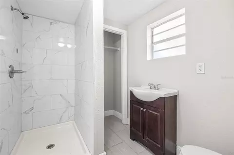 Bath - 440 L B Brown Ave S, Bartow, FL 33830 photo 1 of 2