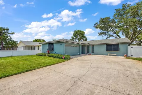 11987 106th Ave, Seminole, FL 33778