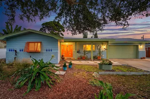 6900 22nd Way S, Saint Petersburg, FL 33712
