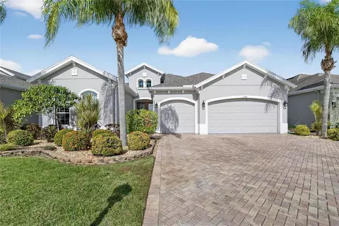 1524 Emerald Dunes Dr, Sun City Center, FL 33573