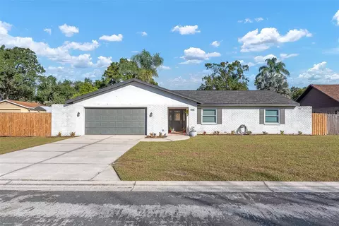 4116 Helene Dr, Valrico, FL 33594