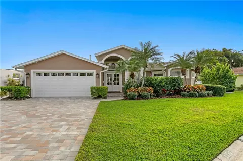 1320 52nd Ave NE, Saint Petersburg, FL 33703
