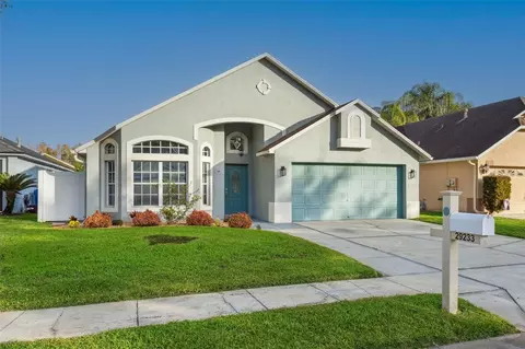 29233 Birds Eye Dr, Wesley Chapel, FL 33543