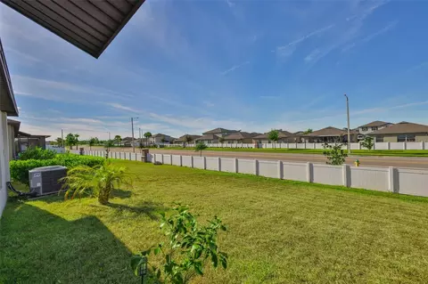 Exterior - 13575 Willow Bluestar Loop, Riverview, FL 33579 photo 3 of 5