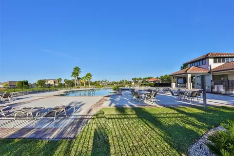 Exterior - 13575 Willow Bluestar Loop, Riverview, FL 33579 photo 5 of 5