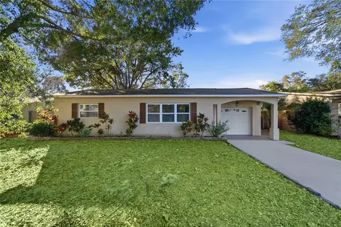 10664 104th St, Largo, FL 33773